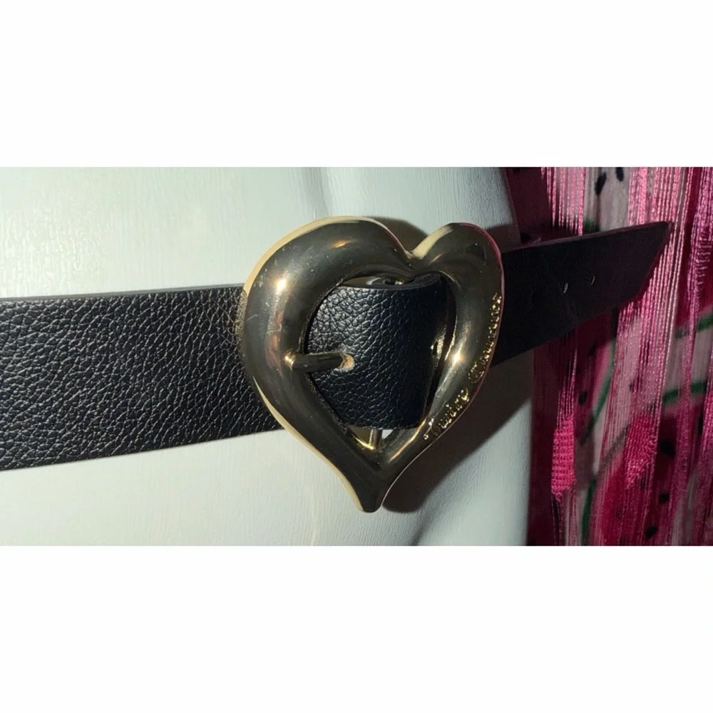🖤 Juicy Couture Belt with Heart Buckle